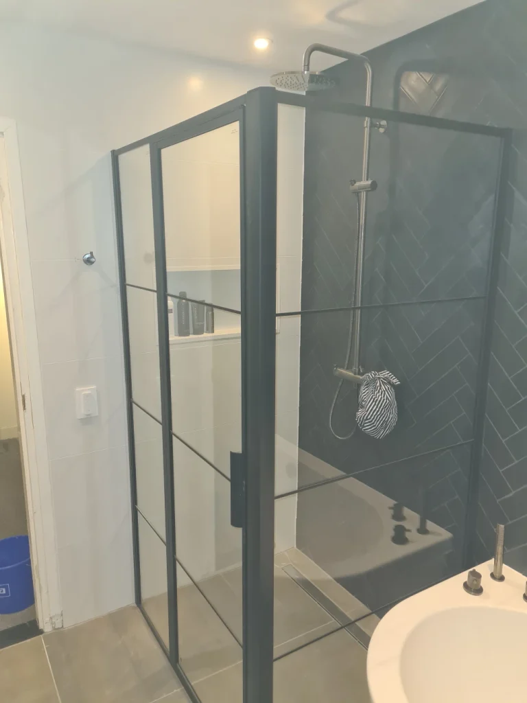 R. van Leeuwen Timmerwerken projecten Badkamer Stevinstraat 1